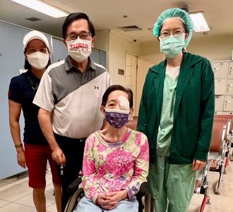 扁嫂吳淑珍昏倒OHCA！CPR接力搶救  最新病況曝光