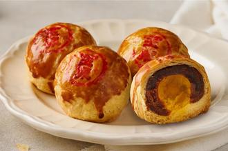 寶泉中秋禮盒開賣 經典小月餅、二代蛋黃酥再續人氣