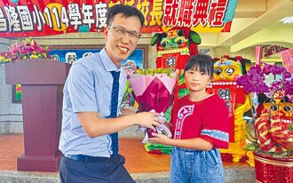 昌隆新校長學客語笑稱我也是學生