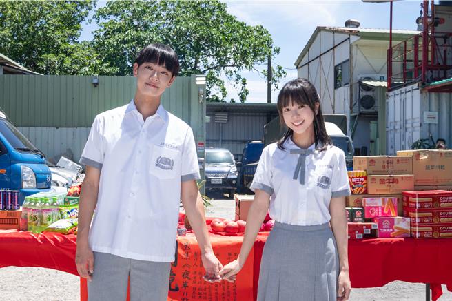 劉修甫、項婕如在影集《夜半11點學校見》中組CP。（三匠影視提供）