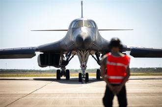 美B-1B部署挪威 落实对欧安全承诺