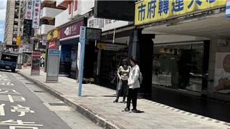 北市公車站近2千處無遮蔽 民眾怨炎熱、雨天都無處可躲