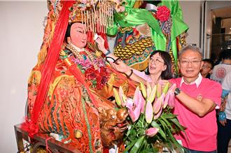 為宗教慶典暖身 宜蘭進安宮媽祖快閃百貨公司