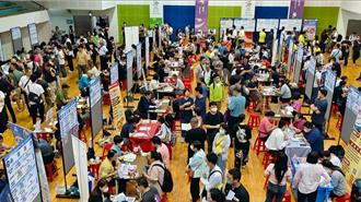 勞工局舉辦現場徵才 吸引銀髮、二度就業求職者