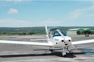 屏東3D旅遊嘉年華起跑！輕航機領航 套裝遊程狂殺3.5折