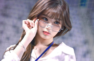 李珠珢「軍旗當掃把騎」惹怒球迷！親上火線致歉：做了不對的行為