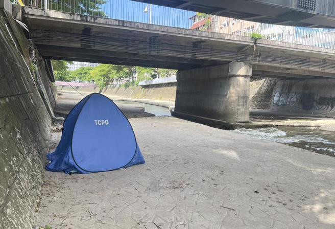 台中老翁失踪3天，今日上午被发现在麻园头溪漂浮，已明显死亡。（民眾提供／李京升台中传真）