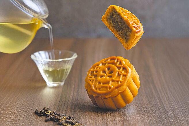 「四季春茉莉」以茶香開啟序幕，柔和雅緻的清香勾勒出初秋的輕盈氛圍。（高雄日航酒店提供）