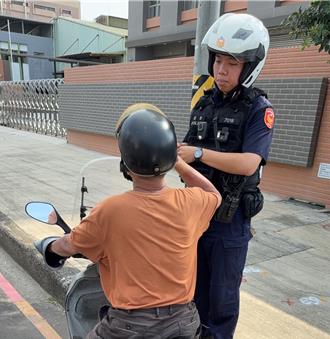 失智阿北骑车迷途 警方成功寻获助返家