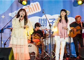 无惧暴雨来袭粉丝力挺　金智娟、马毓芬接棒嗨翻