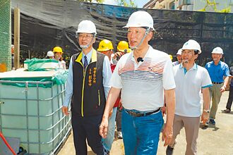 郭智輝微服訪災區 挨酸保官位