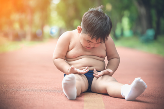 台灣學童1／3過重！醫師揭3大問題是主因