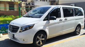 金門疑爆勞資糾紛！離職員工怒砸前公司百萬賓士車洩憤