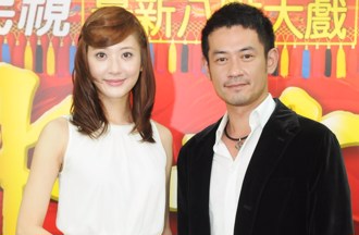 林逸欣昔與大14歲柯叔元傳「叔侄戀」 他開記者會認離婚