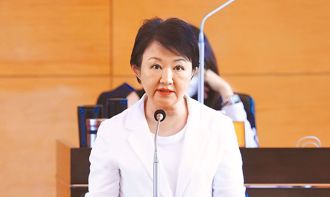 盧秀燕粉底液火了！網拍賣家爆「15天賣了100罐」：專櫃大缺貨