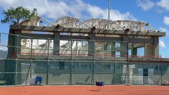 楊柳颱風重創台東體中棒球場 體育署長允全額補助修復