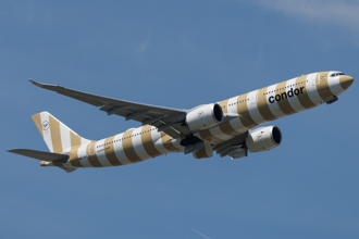 影》波音起飞后发动机着火爆巨响 281人空中惊魂40分钟