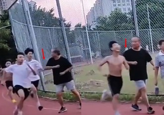 大學生跑步訓練！ 遭老人「幹拐子」攻擊引眾怒