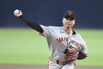 MLB》補考危險？鄧愷威單局2觸身球誤事 先發3.1局失3分退場