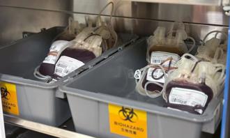 颱風侵襲中南部 罕見啟動「北血南送」數千袋救急