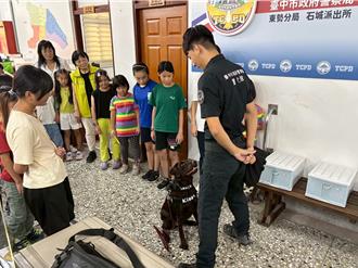 小小萌警暑期出動！參訪石城派出所體驗一日警察