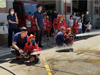 金門辦小小消防英雄營 關心學童居家防火安全