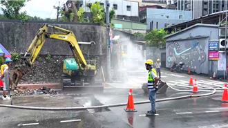 基隆人行道工程又惹禍 相隔1月再挖破瓦斯管影響2千用戶