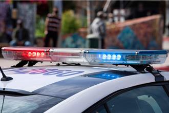 三重2酒客當街上演全武行 7旬翁遭安全帽重擊險喪命