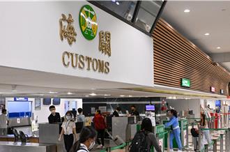 首例！桃機海關慘遭襲擊暴打 3個月已3起毒犯拒檢逃竄