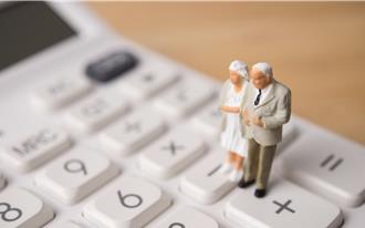 60歲也很搶手  強制社保下月實施  退休人員成職場主流？