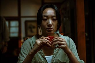 地表最恐怖孕婦降臨　蔡思韵拍《泥娃娃》遭附身魔化猛吞內臟