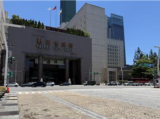 台北市民廣場改建增「鏡面水池」 大型活動安全性成隱憂