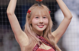 男球迷進場看妹嗆「只有淘寶韓援！」樂天女孩遭影射正面回嗆了