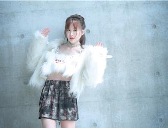 哈佛女歌手叛逆爆發！曝沉重、壓抑經歷吐露真實心聲