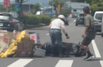 宜蘭回收伯騎一半摔車獲救！好心人竟是「天王級父女」暖哭網