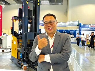 中光電智能物流 秀AI搬運