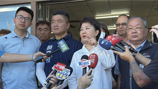 台中市長盧秀燕憂民眾於823第二波大罷免會掉以輕心，呼籲大家踴躍投票。（寶智華攝）