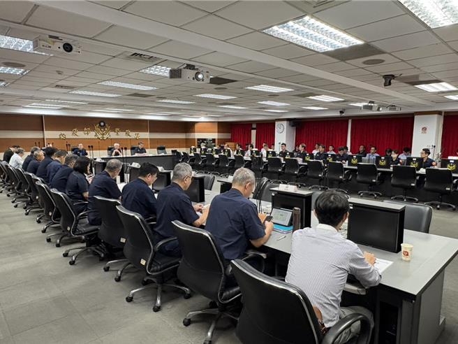 警政署長張榮興主持視訊會議，並指示工作重點。（翻攝照片／林郁平台北傳真）