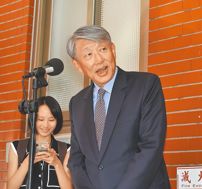 经济部长郭智辉20日表示已与央行讨论过，让新台币维持过去6年平均匯价31元。央行随后打脸郭智辉说法，强调郭仅是反映业者意见。（刘宗龙摄）