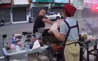 新竹惡霸借嘸廁所砸早餐店 遭壓制竟「炸屎」！起底是台積電外包工人