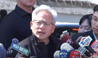 黃仁勳驚喜來台！親曝主要目的 晚餐後快閃離開