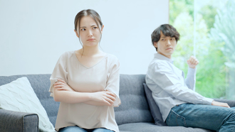 处暑「吊客星」垄罩 4生肖情感暗潮汹涌