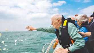 海納百川》東極島、里斯本丸與戰俘移送（張競）