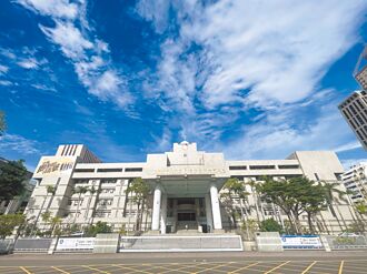 收賄喬標案 中油組長緩刑罰款