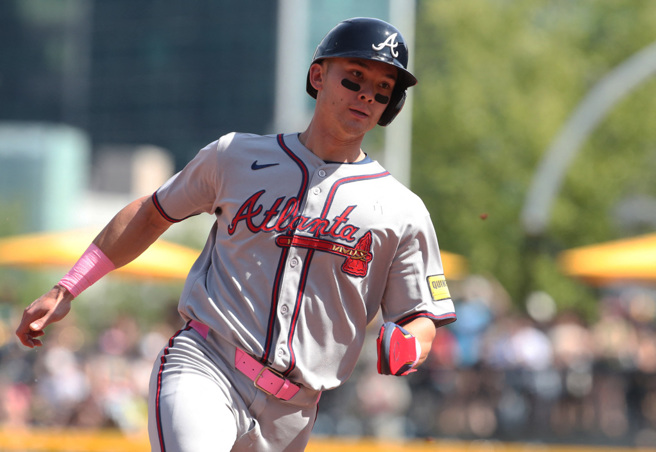 台美混血外野手「費仔」費爾柴德被移往60天傷兵名單，經典賽為中華隊出戰增添變數。（圖／路透）