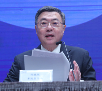 普發1萬「問題不在溝通」  林濁水批：找他當替死鬼更糟糕