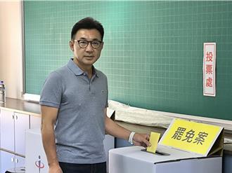 江啟臣偕同妻子投票　盼台灣回歸正軌、社會和諧