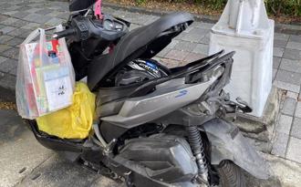 停待轉區竟被撞死！台中轎車闖紅燈狠衝  機車騎士無辜喪命