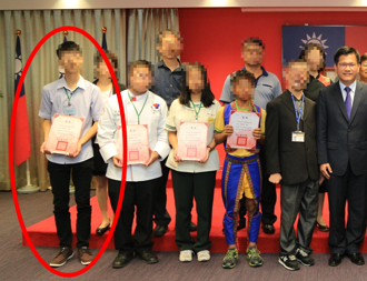 總統教育獎得主當助教 回校拿手機遭無照男撞死 師長悲痛