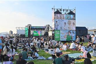 河海音浪匯聚大都会 双舞台引燃夏日热潮